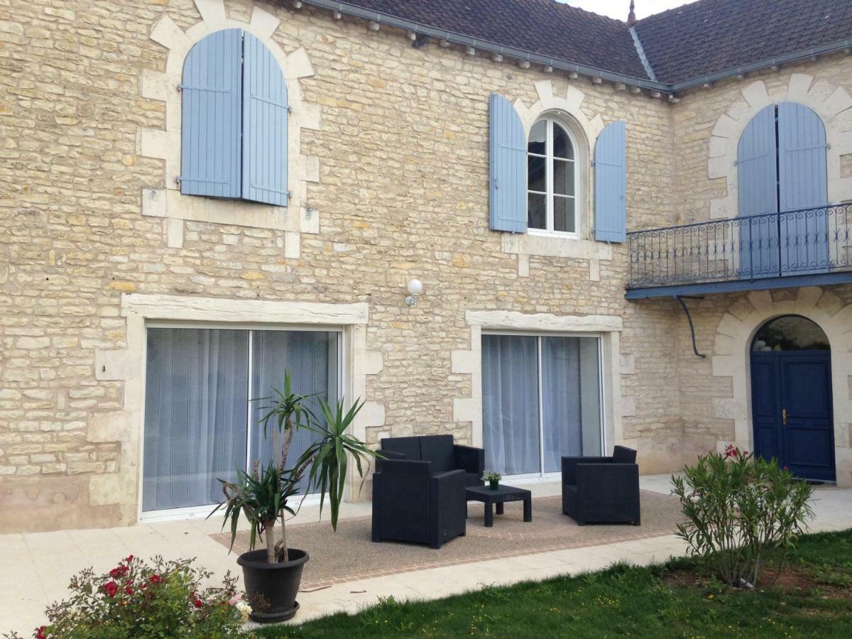 Neuville-du-Poitou Les Clos Bleus מראה חיצוני תמונה